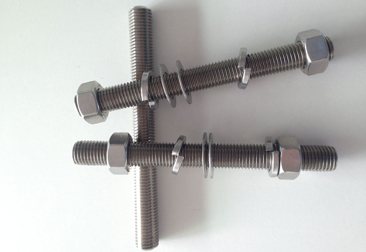 Stud Bolt With Nuts and Washers, M19X156mm