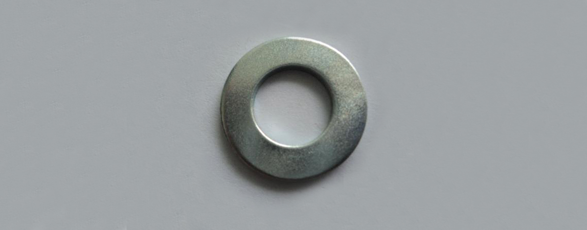 China Zinc Plated Galvanized Carbon Steel Flat Washers DIN125 M5