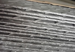 Hot rolled carbon steel checker plate